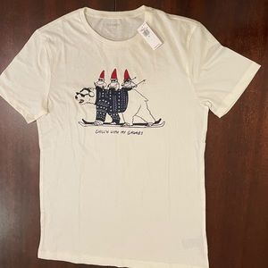 A white/cream tshirt